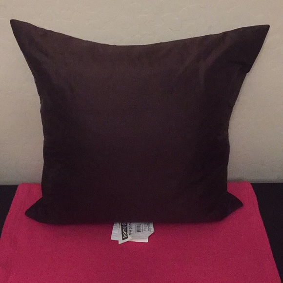 🆕 Chocolate Brown Silk Accent Pilllow - Picture 5 of 7